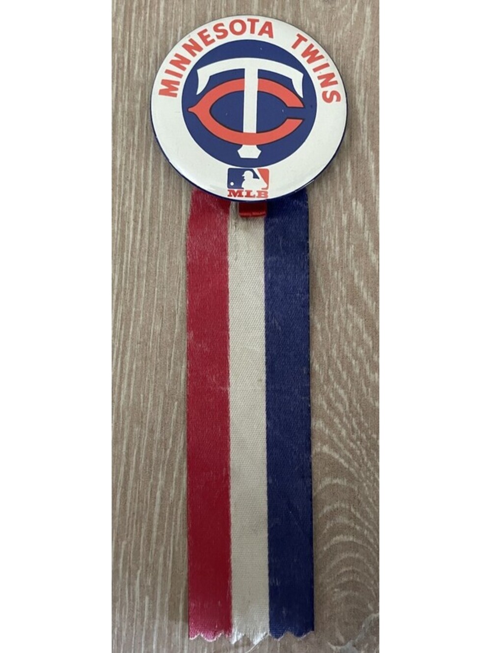 Vtg Minnesota Twins MLB Baseball Logo Pin Pinback Button W/Ribbons USA 1968